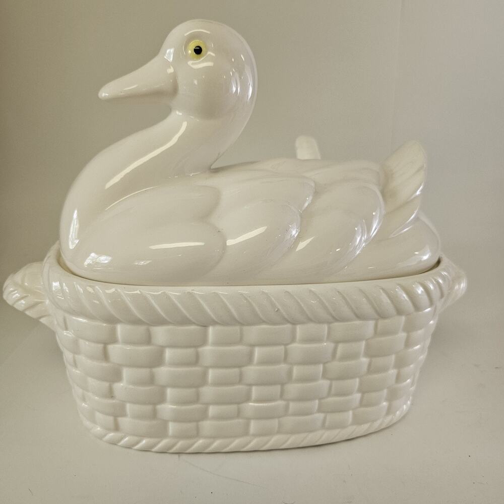 Vintage Ceramic Goose‎ On Basket With Ladel Tureen